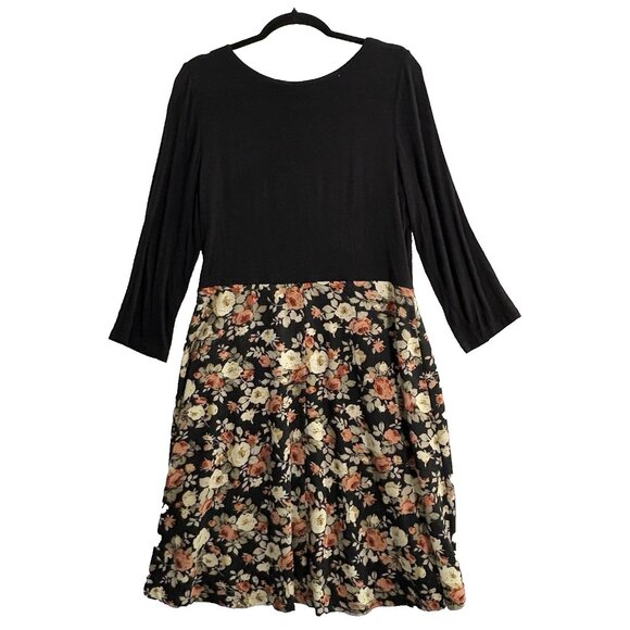 MODCLOTH Women Dress Mixed Media Wrap Top 3/4 Sleeve Sz XL Black Floral 34-7 - Picture 2 of 11